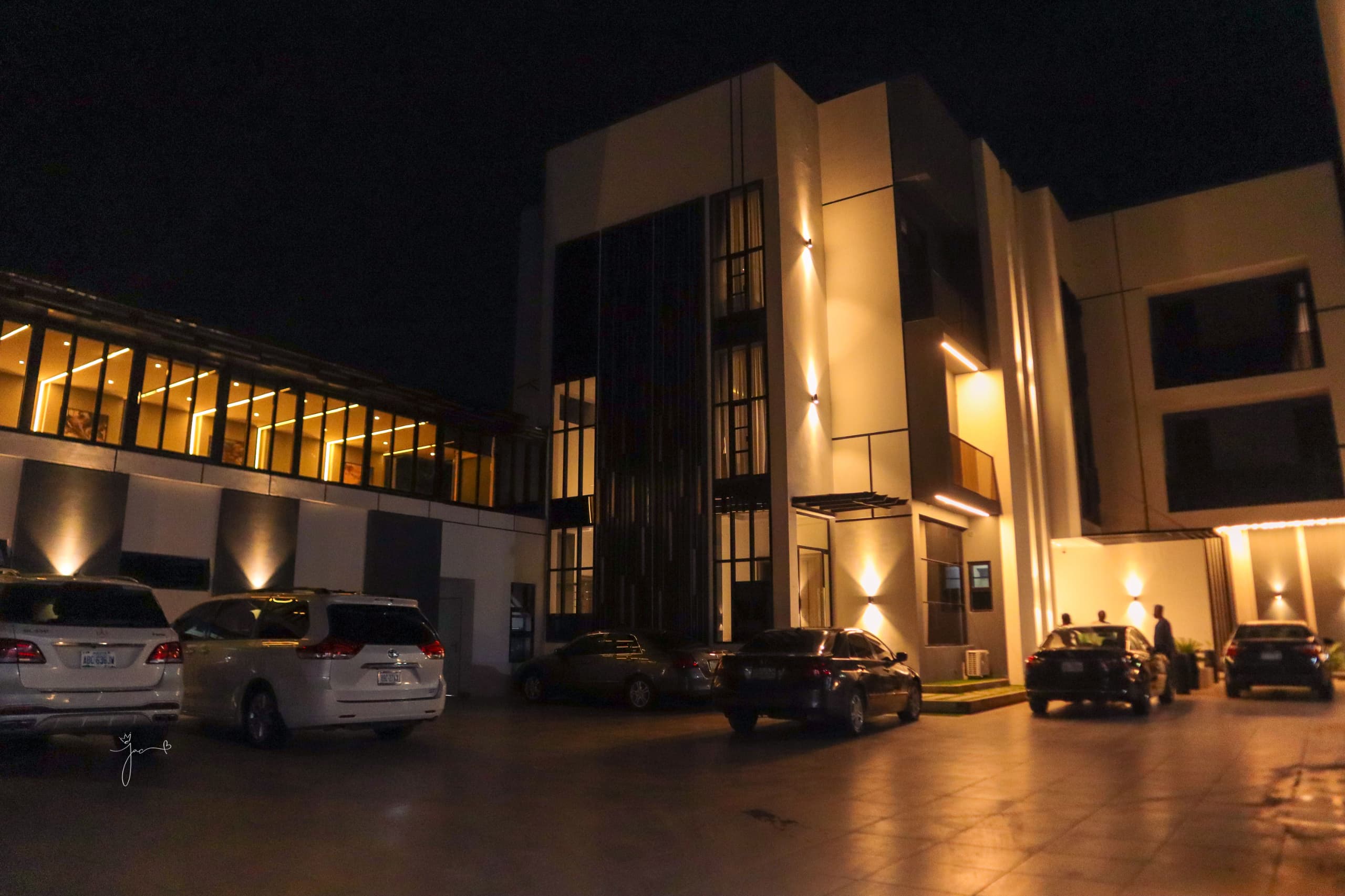 Welcome to The Polo Grand Hotel Rooms and Services